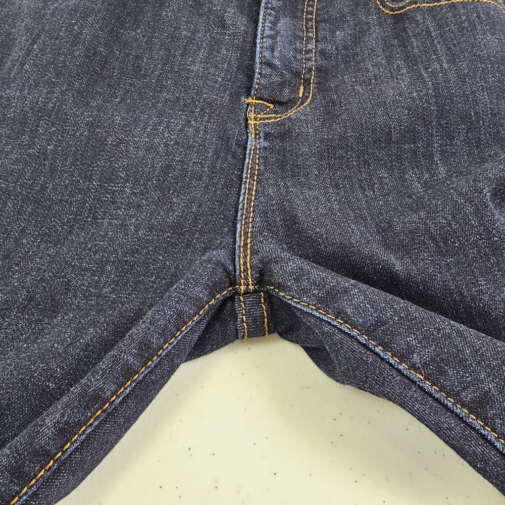 BDG Women's Dark Wash High Rise Twig Skinny Size 28 - Picture 4 of 7